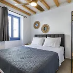 Agia Marina Loft *