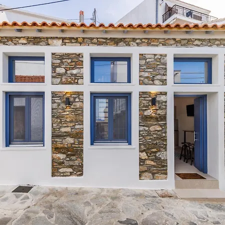 Agia Marina Loft Apartment