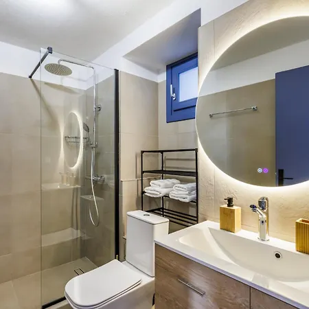 Agia Marina Loft سكوبيلوس تاون