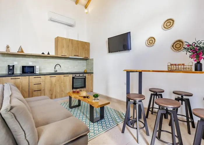 Agia Marina Loft Apartman Szkópelosz